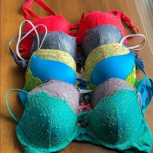 Victoria’s Secret bras